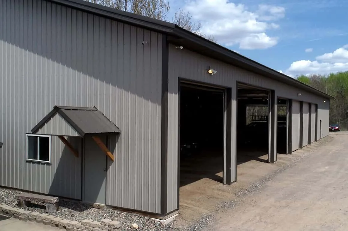 Commercial post-frame building