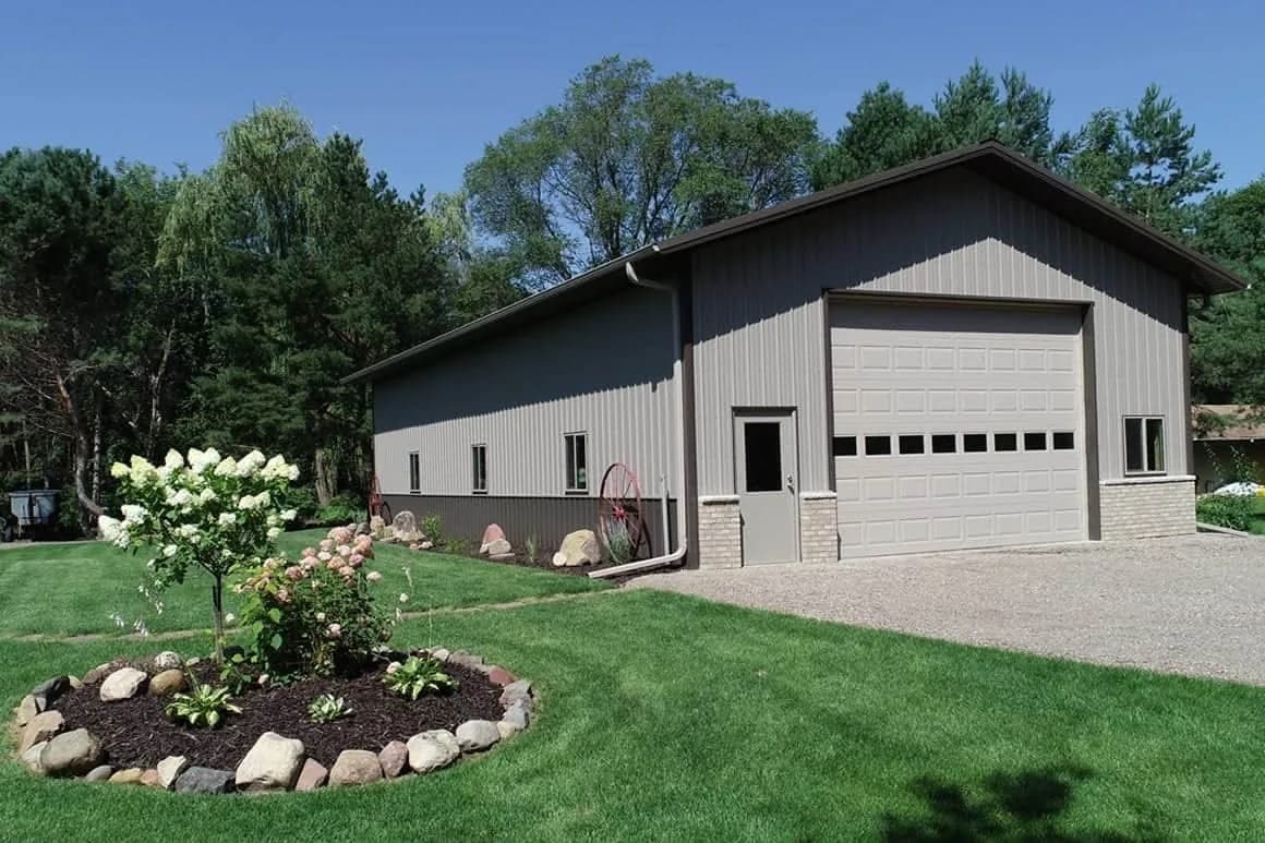Pole barn garage exterior