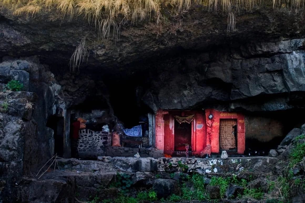 Pole-building man cave