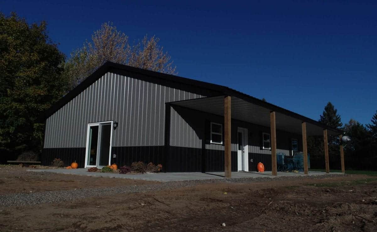Pole barn house combining living quarters and shop space